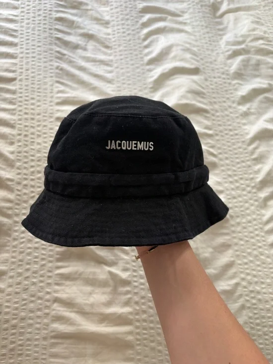 Jacquemus Le Bob Gadjo Black Bucket Hat - Picture 2 of 6